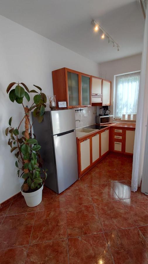 רוביני Apartments Lola מראה חיצוני תמונה