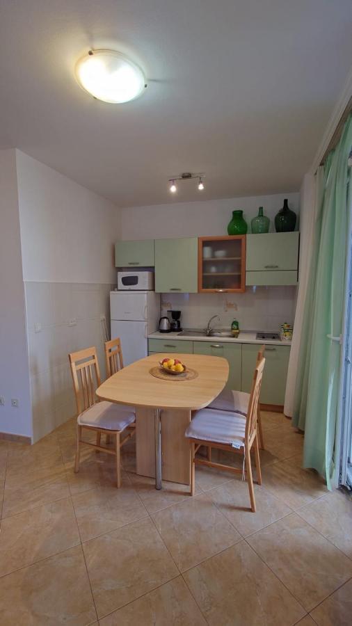 רוביני Apartments Lola מראה חיצוני תמונה